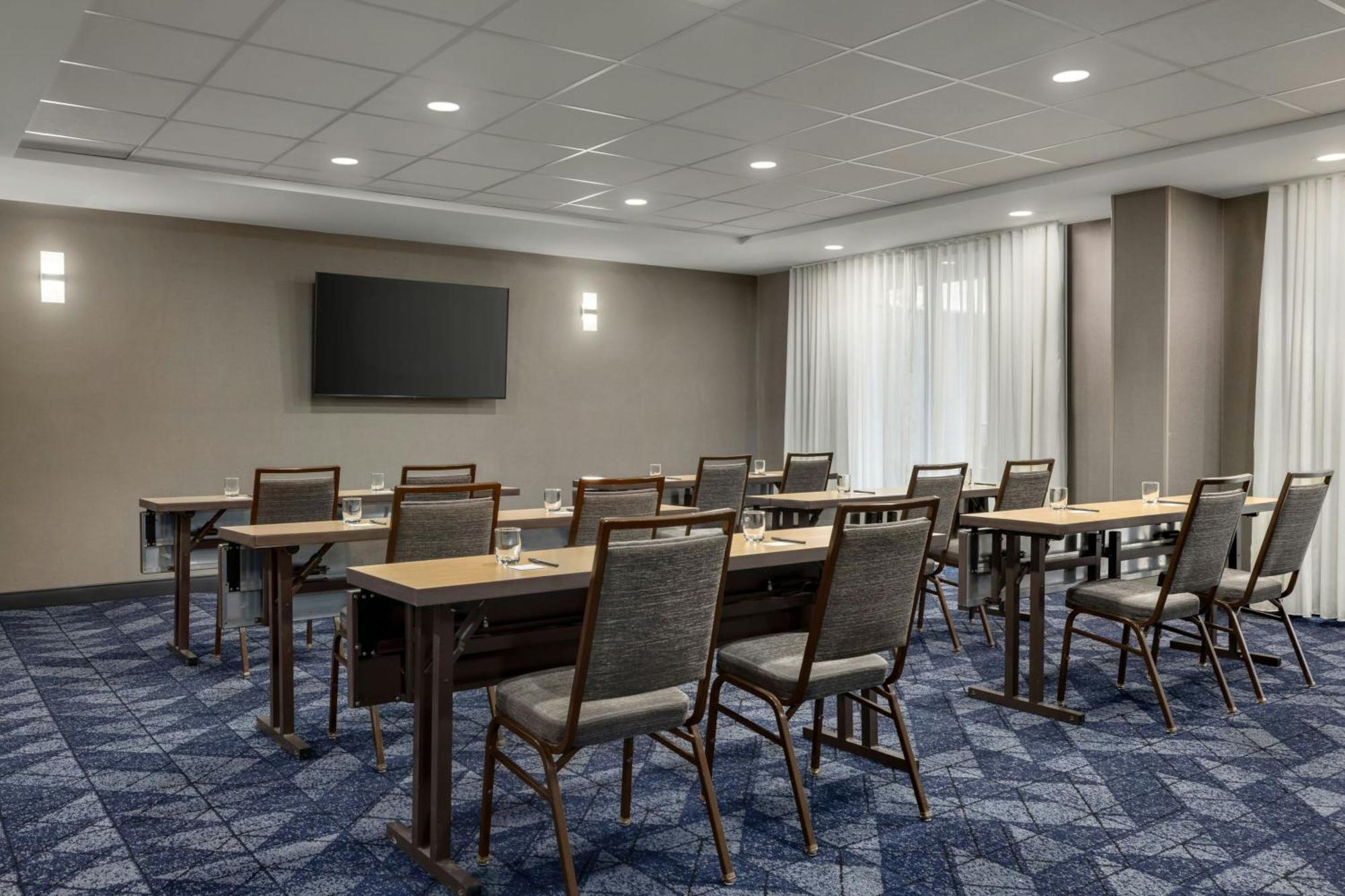 Courtyard By Marriott Kokomo Ngoại thất bức ảnh