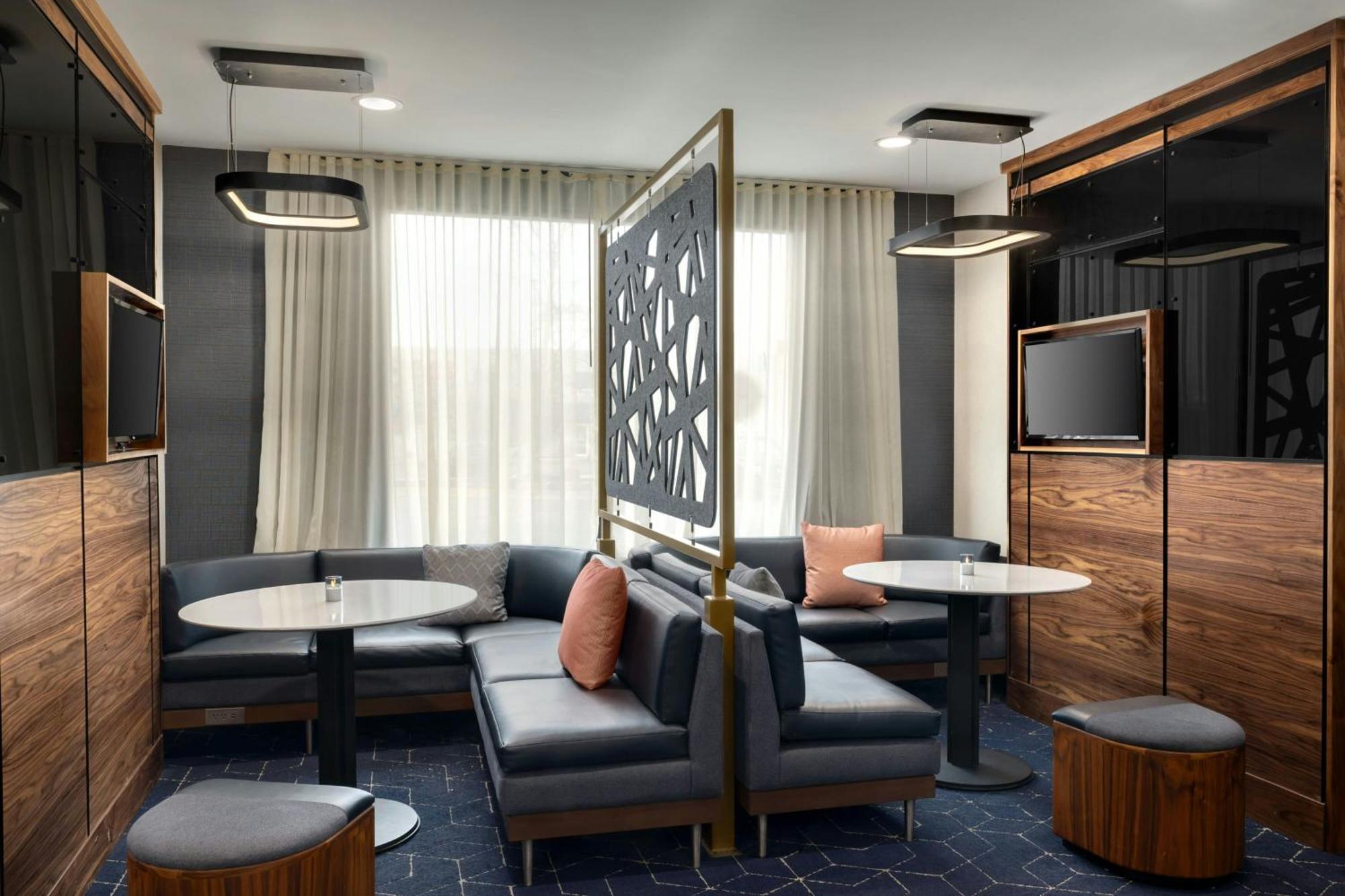 Courtyard By Marriott Kokomo Ngoại thất bức ảnh